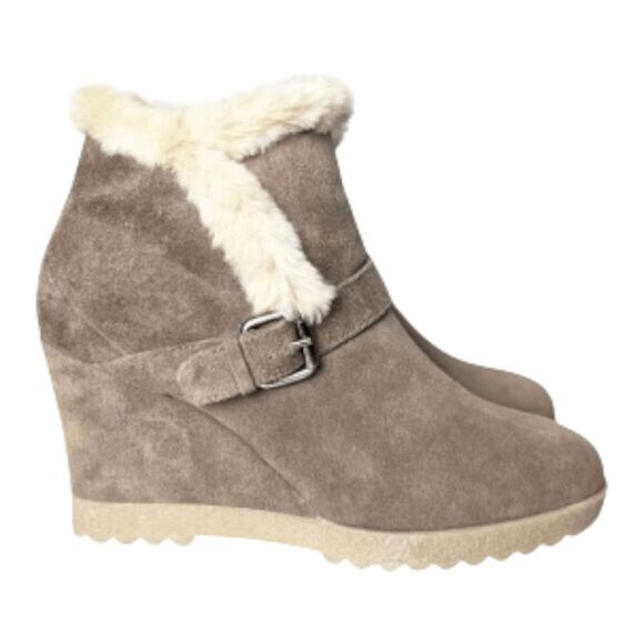 NWOB AQUATALIA Carlotta Faux-Fur Water-Resistance Suede Wedge Bootie Size 39 (US - Picture 3 of 9